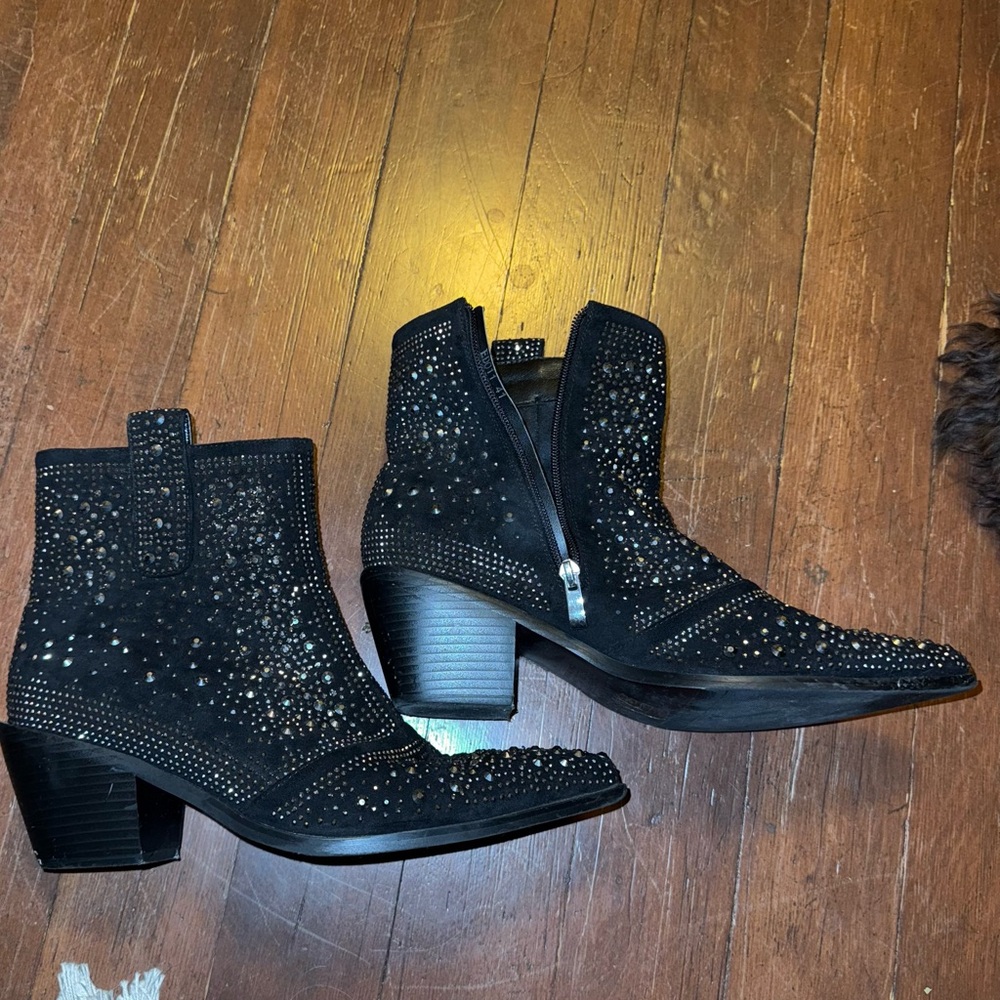 Rhinestone Cowboy Boots - Chunky Heel & Pointed Toe